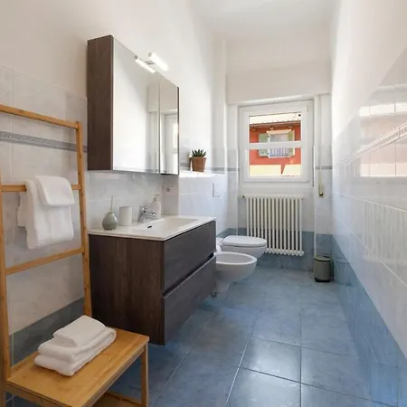 Maison Petrolini - Maggiore Estate By Ginin Appartement