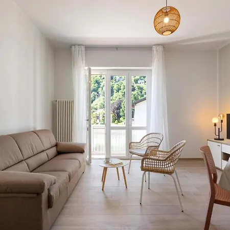 Maison Petrolini - Maggiore Estate By Ginin Appartement *